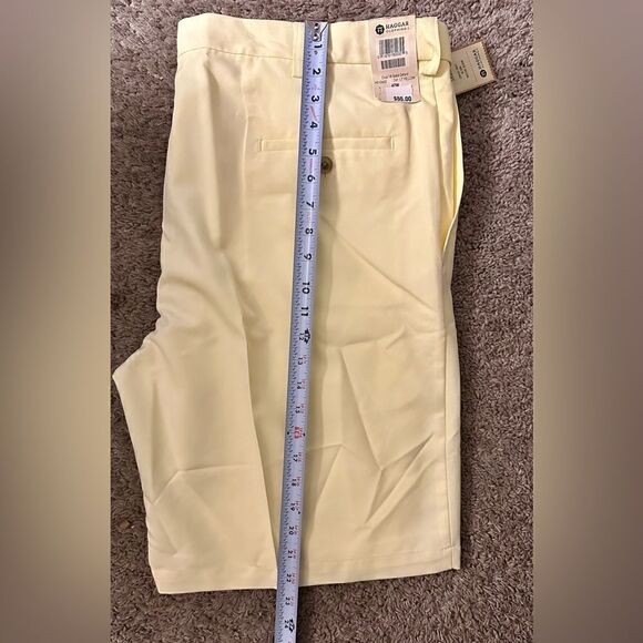 Haggar Performance Cool 18 Soild Oxford Yellow Golf Shorts Men's Size 42W - Picture 5 of 5